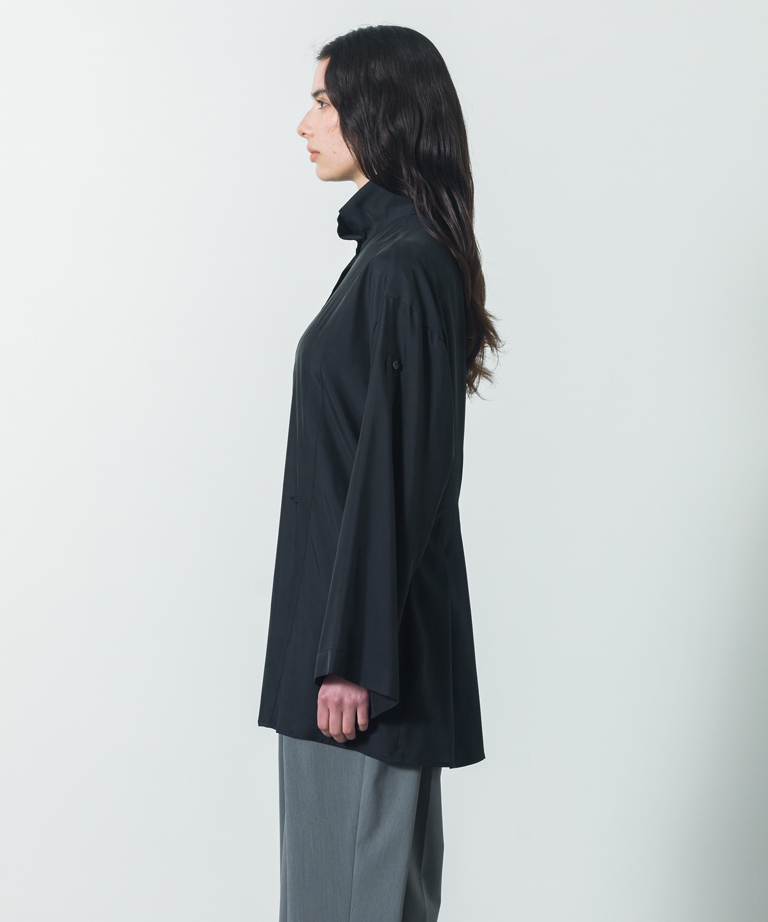 【再入荷】Back Tuck Arrangement Shirt