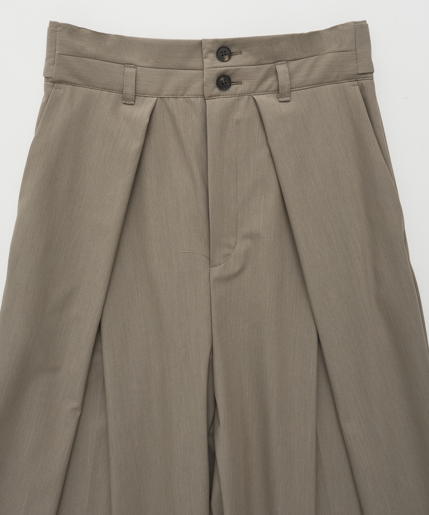 Belt Arranged Tuck Wide Pants