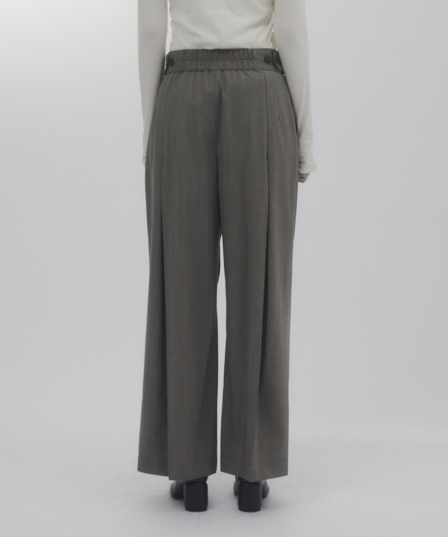 Belt Arranged Tuck Wide Pants