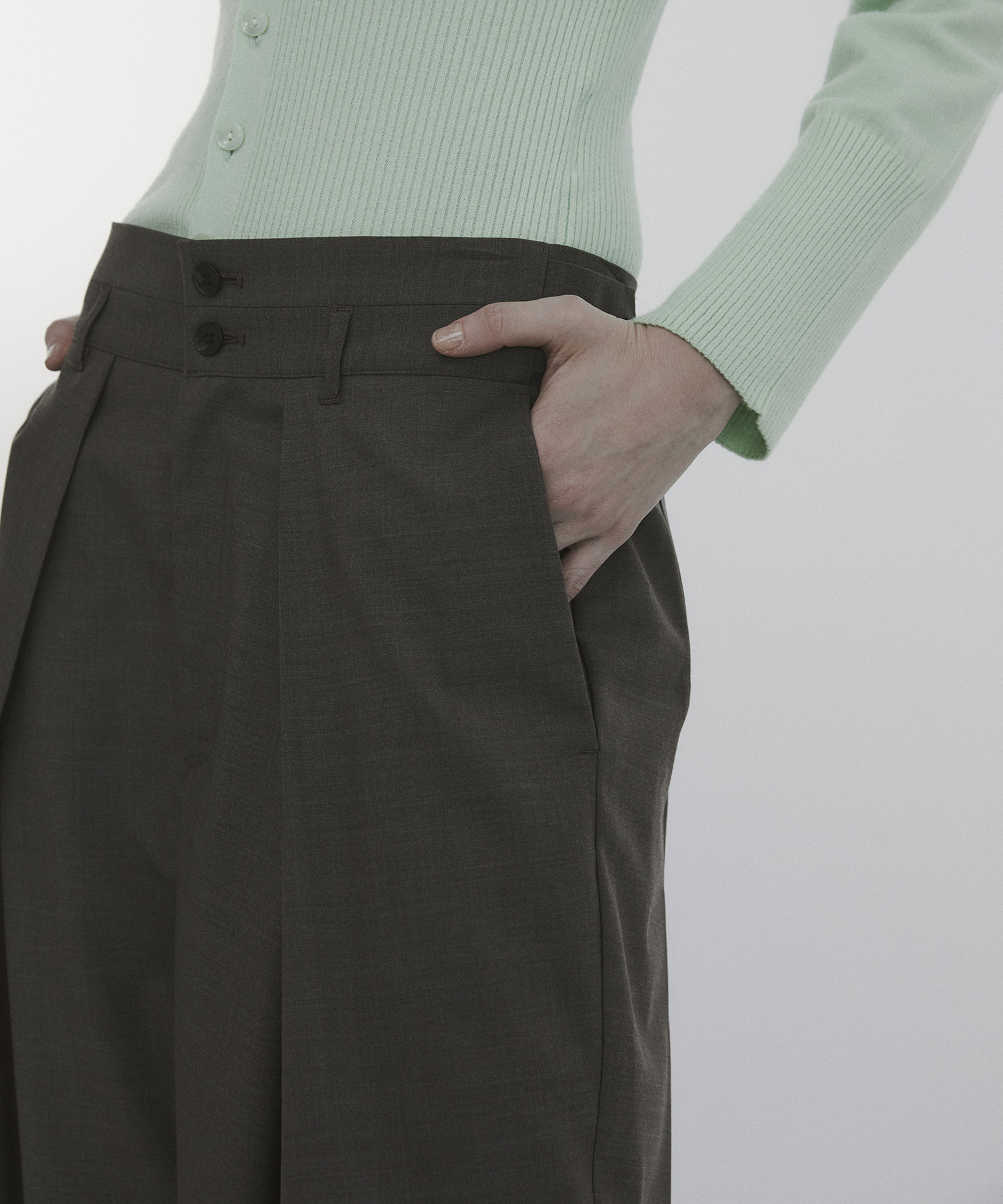 Belt Arranged Tuck Wide Pants