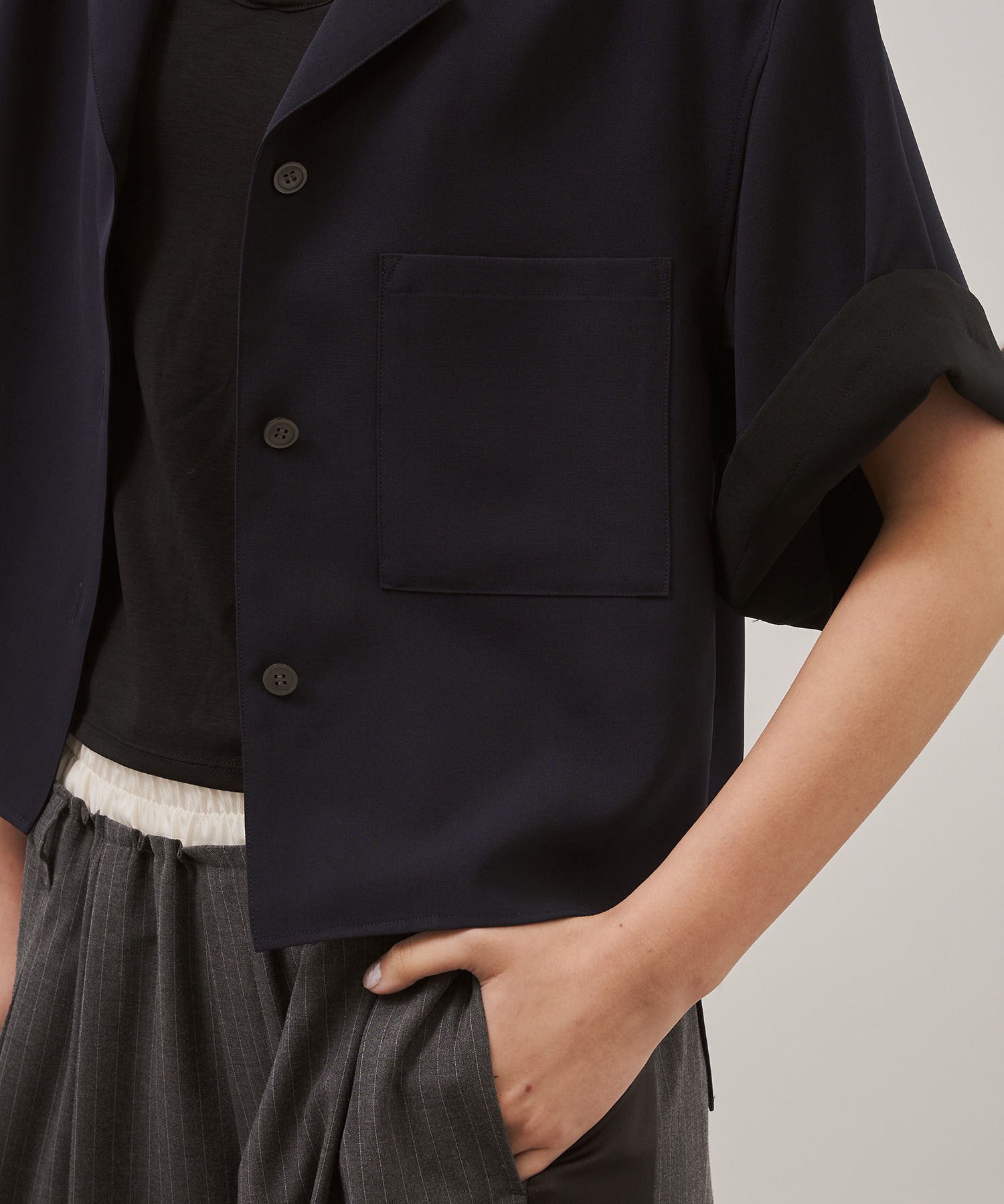 Bicolor Sleeve Short Shirt