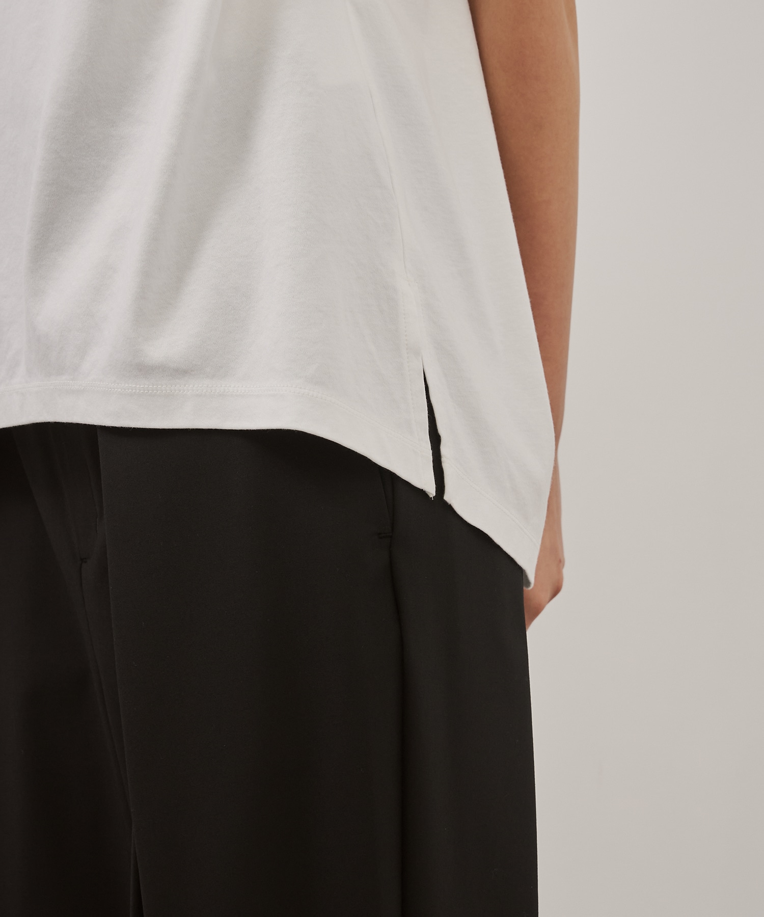 Cape Nosleeve Tshirt