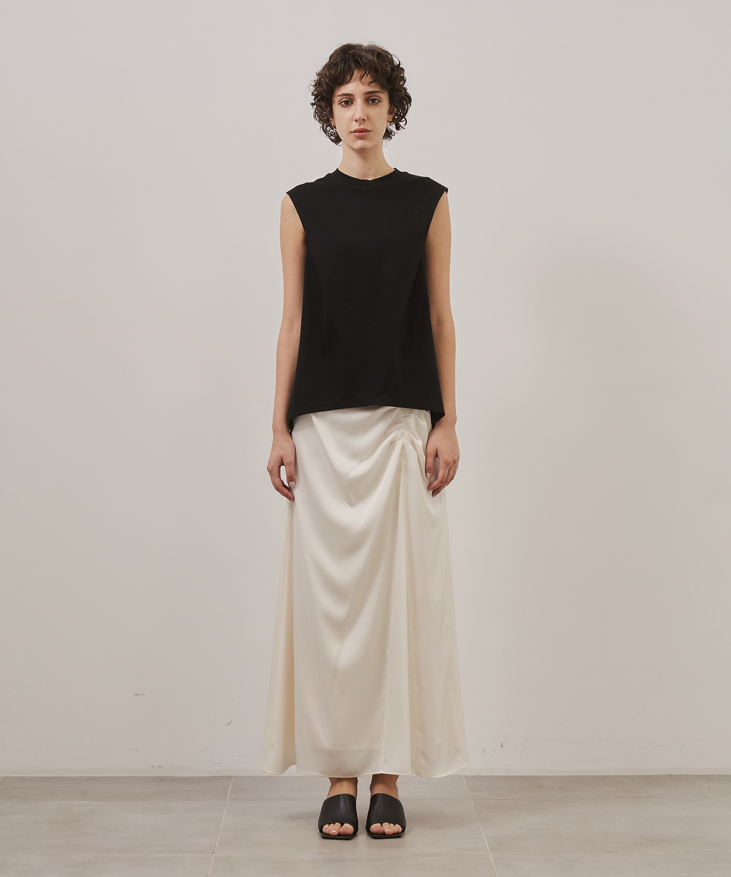 Cape Nosleeve Tshirt