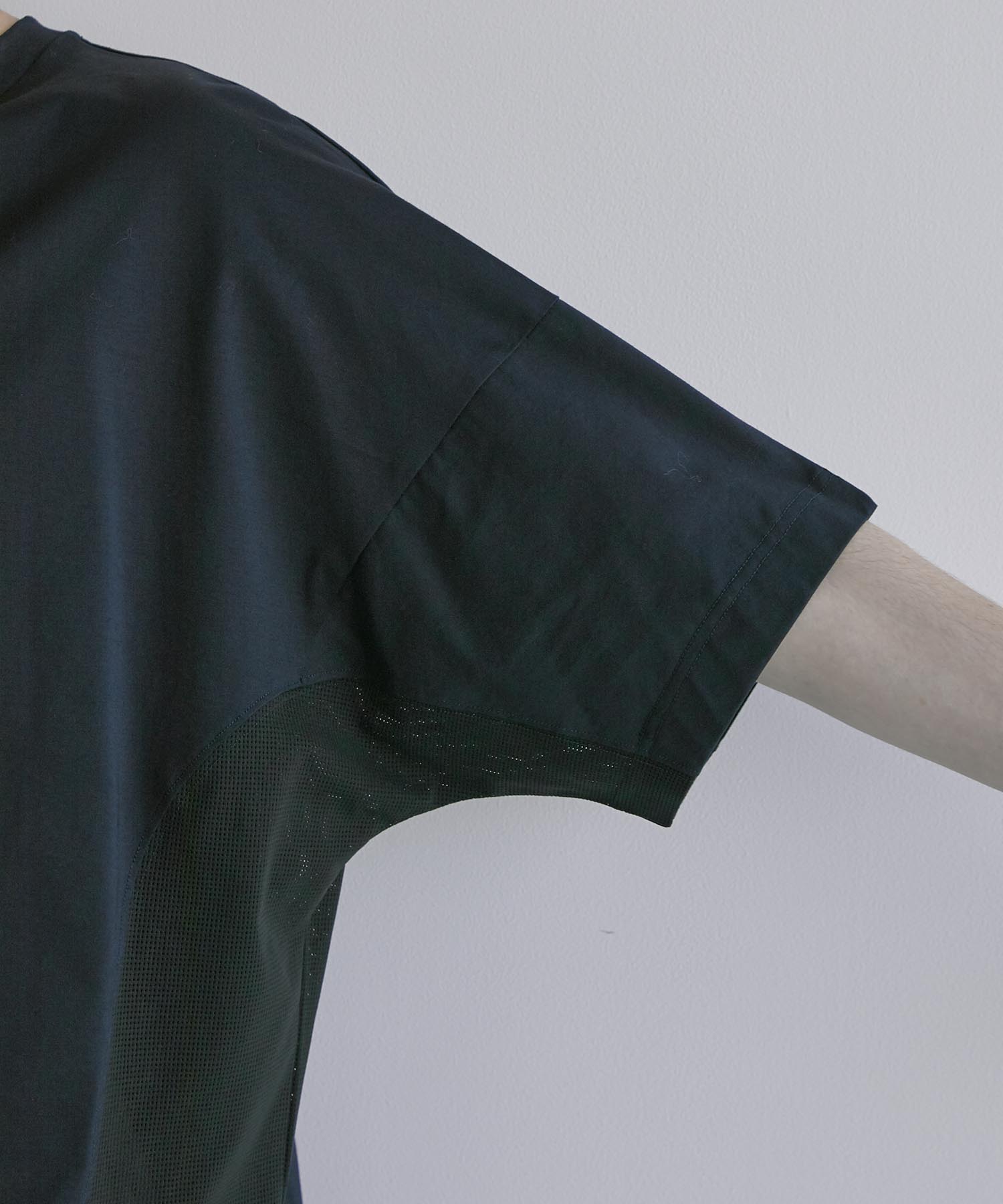 MIXFABRICメッシュTEE