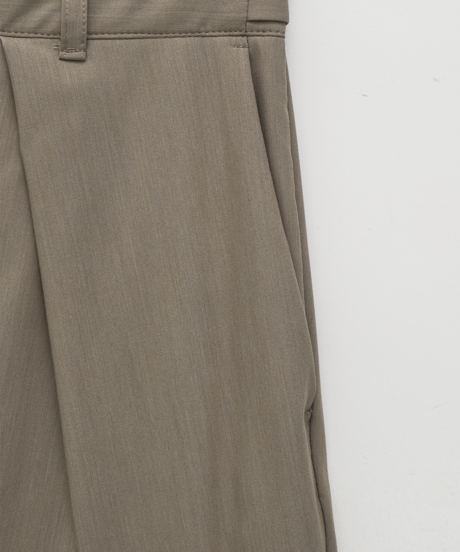Belt Arranged Tuck Wide Pants