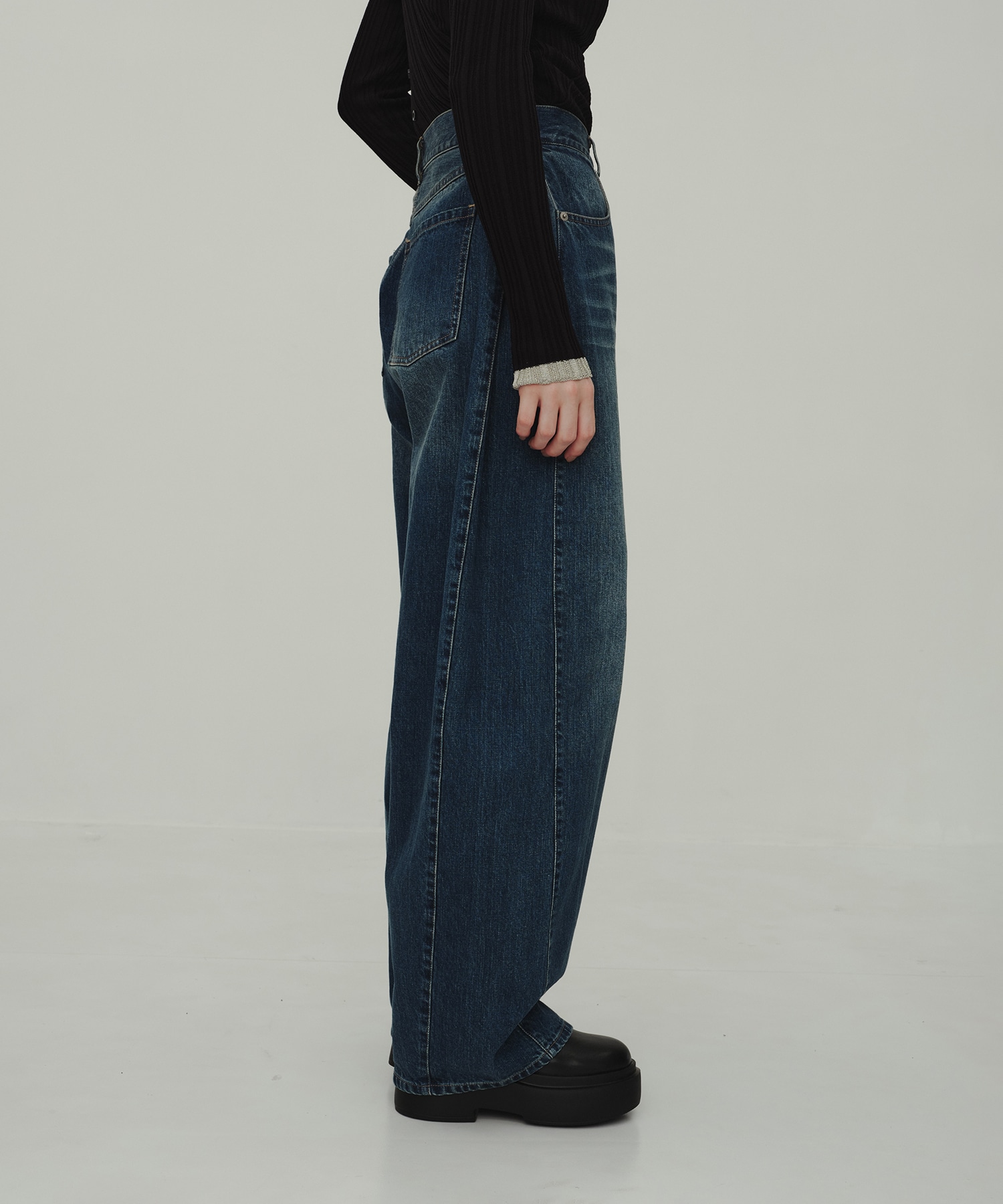 Barrel Denim Pants