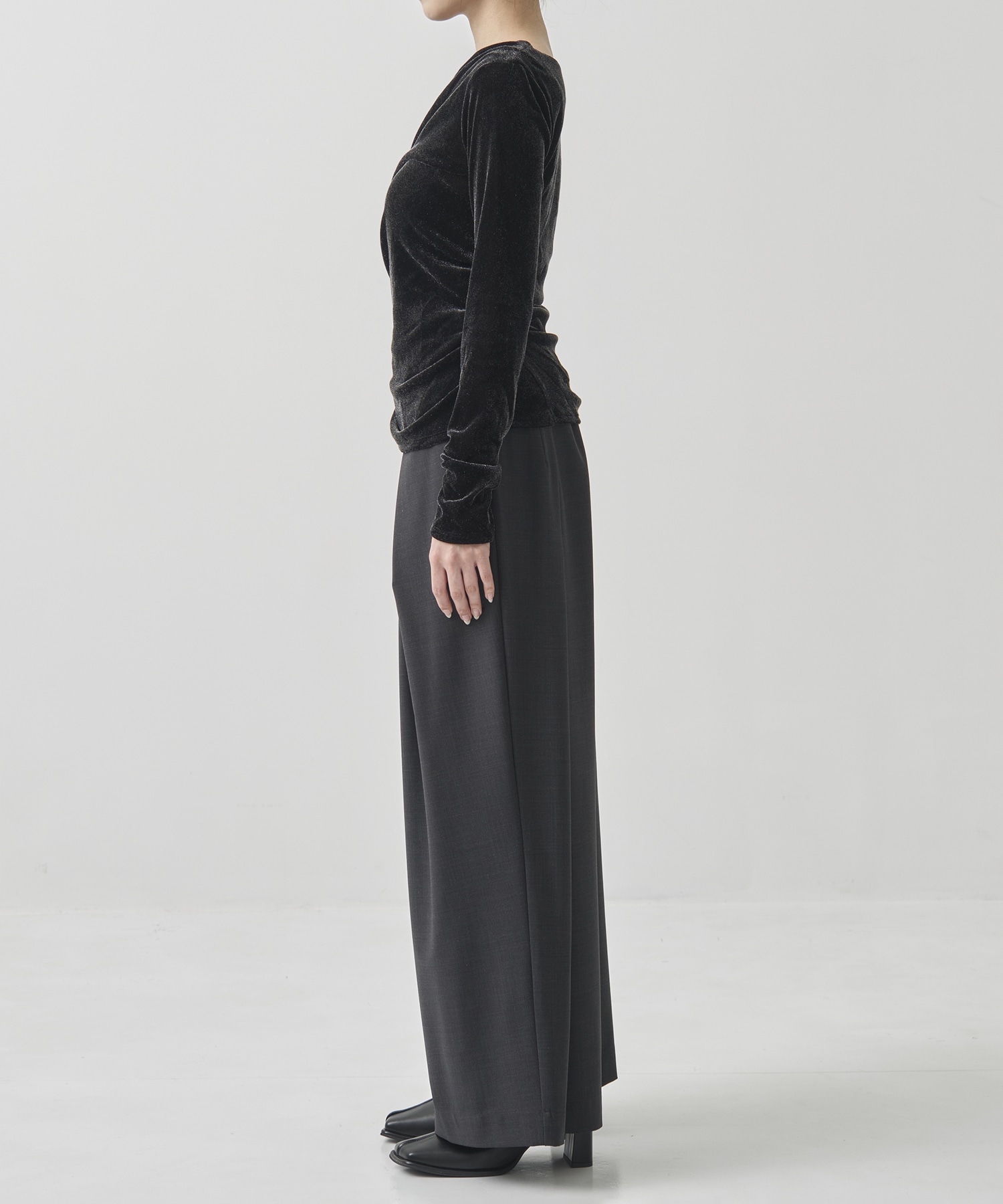 Wool Tuck Wide Pants