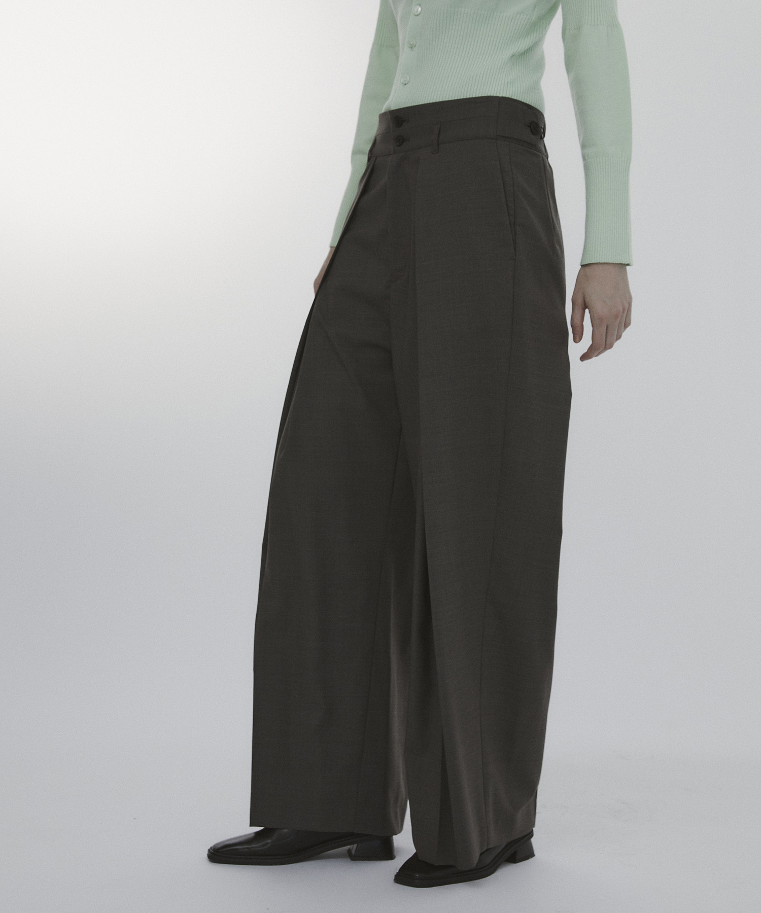 Belt Arranged Tuck Wide Pants