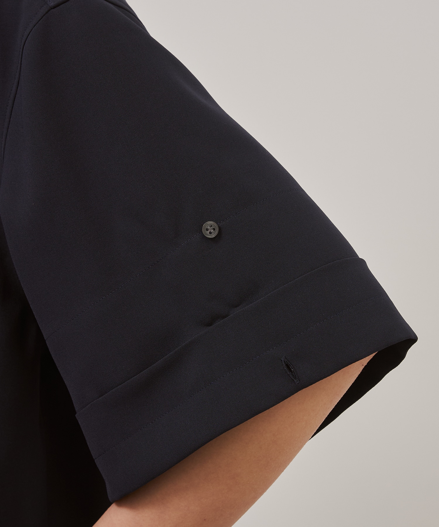 Bicolor Sleeve Short Shirt