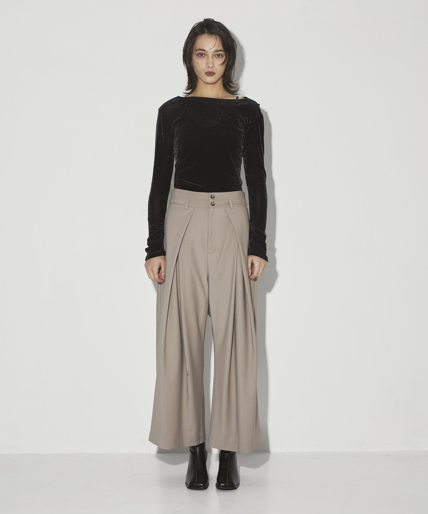 Wool Tuck Wide Pants