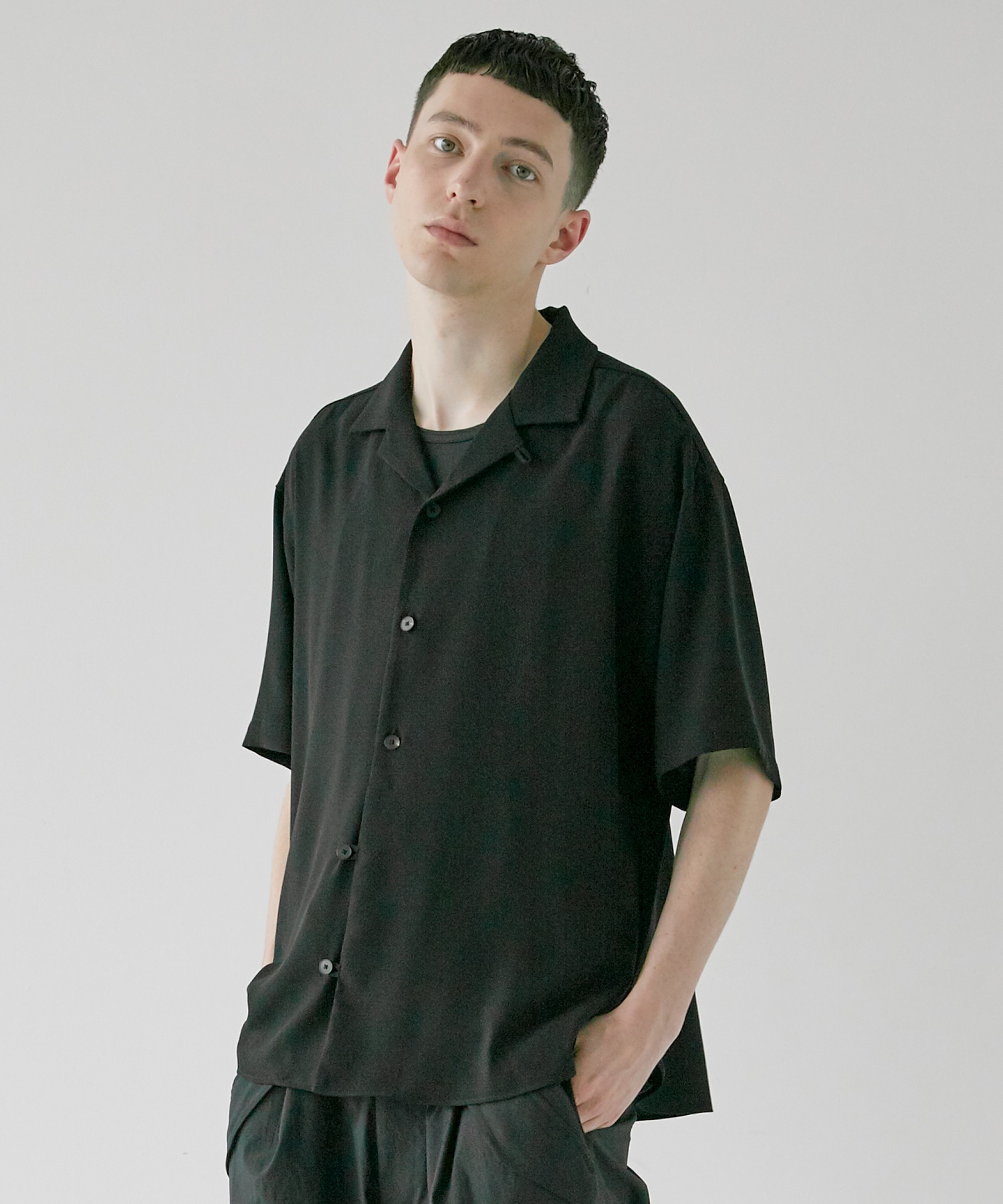 CHILL OUTストレッチシャツ