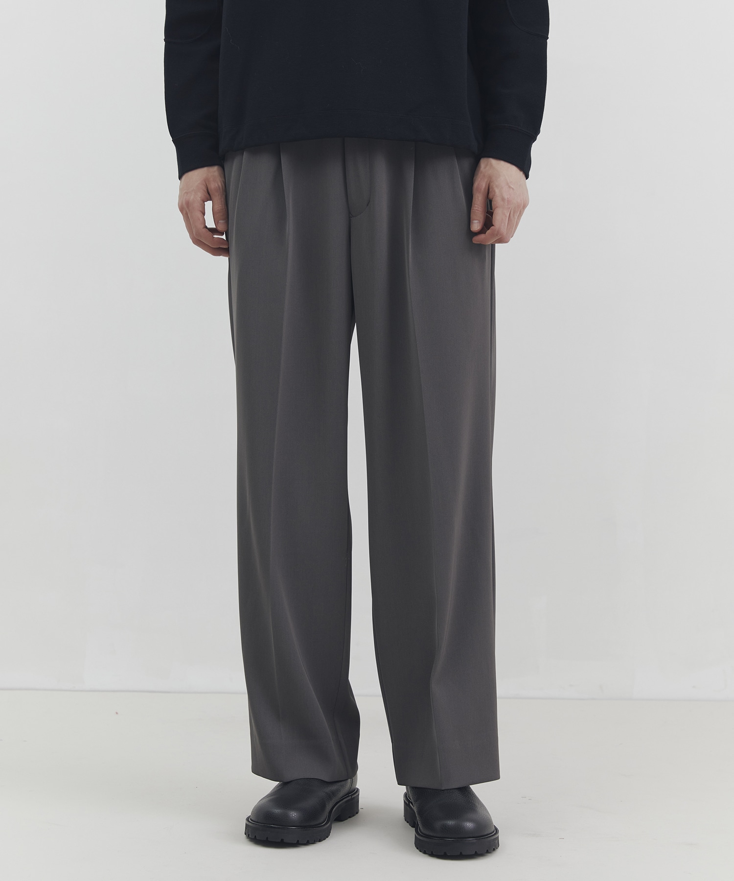 High Count Twillワイドストレートスラックス