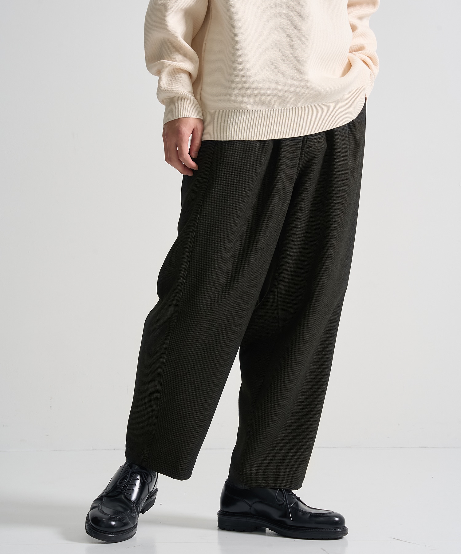 Multi-flex II ワイドテーパードパンツ