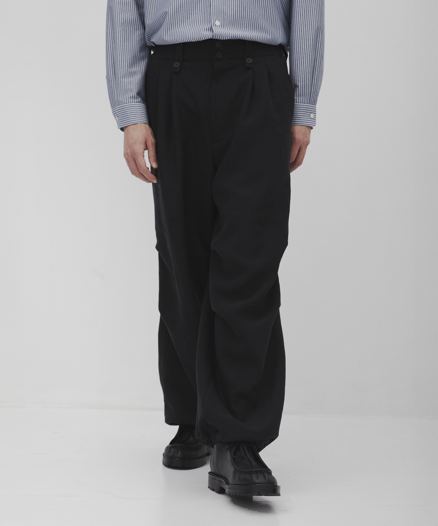 リネンキャンバス パラシュートパンツ