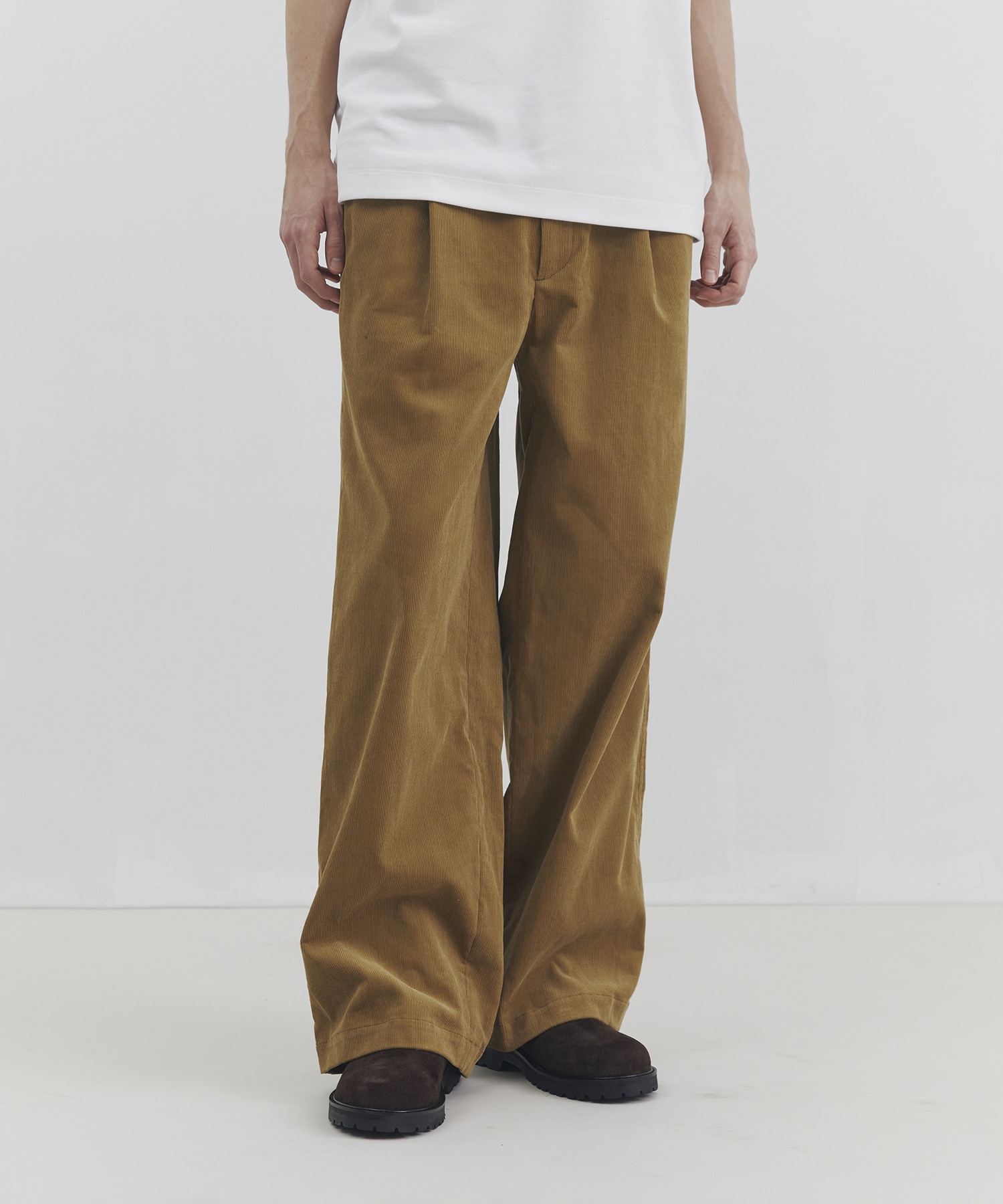 14W corduroy ワイドパンツ