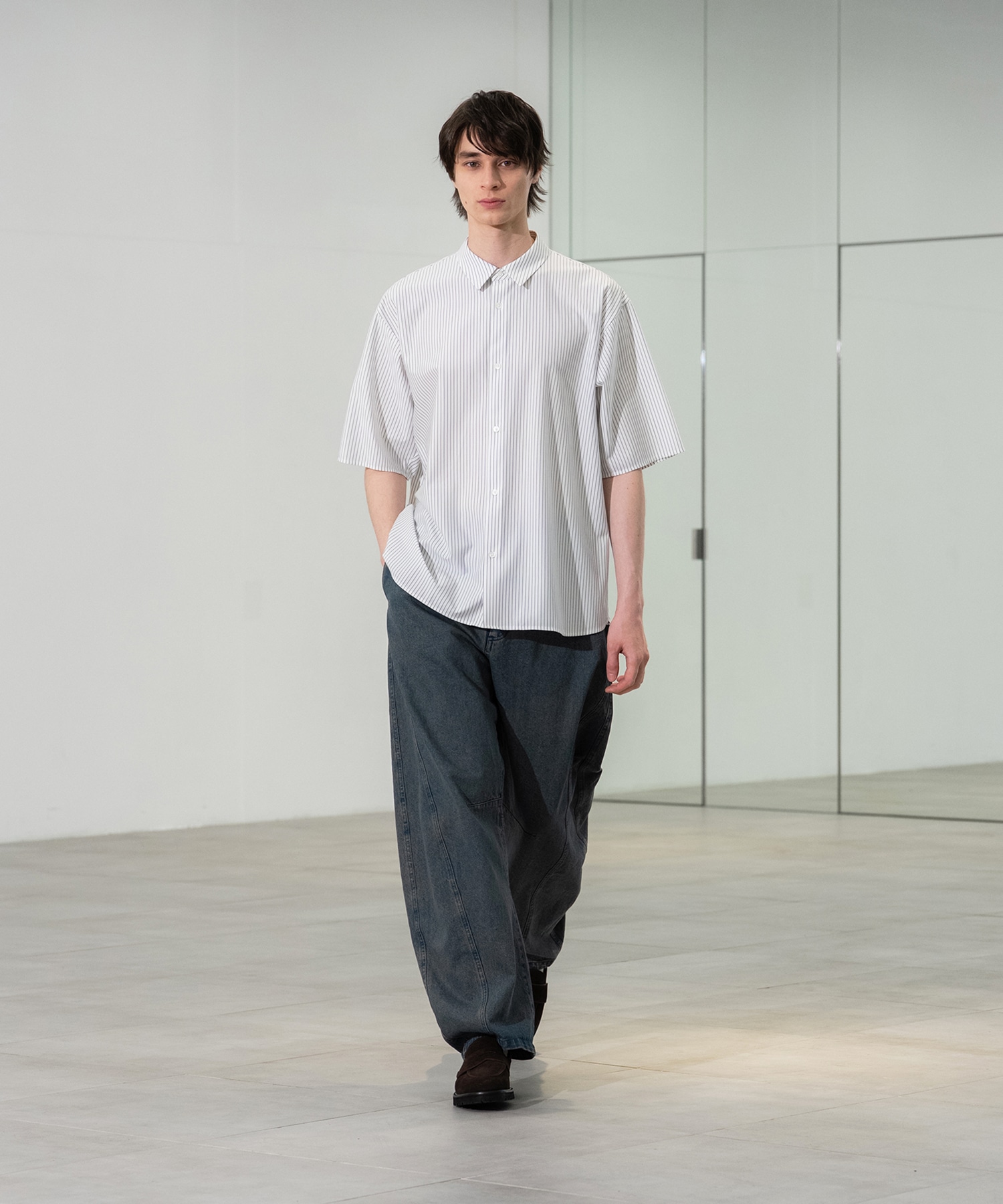 フェードバレルデニムパンツ