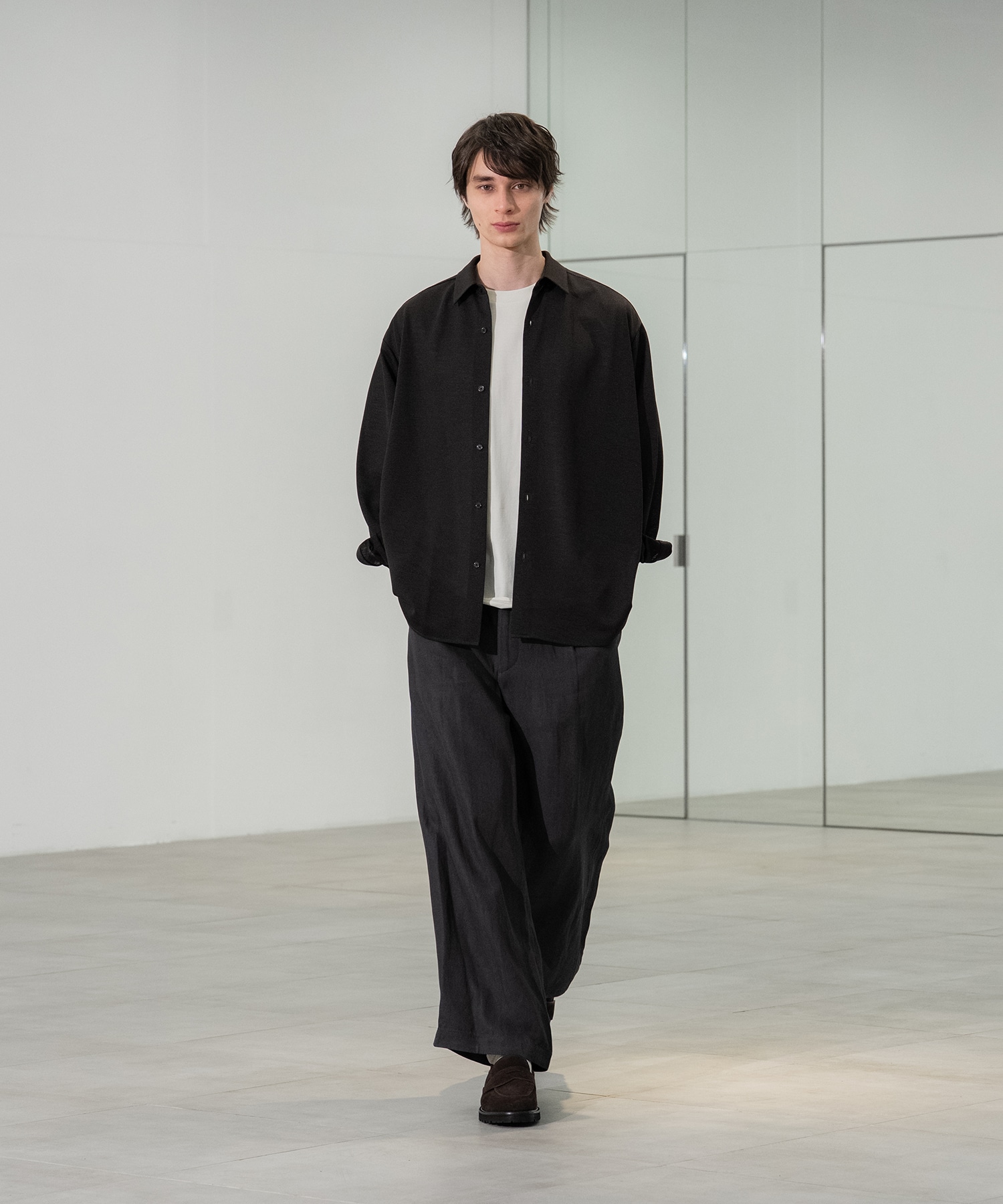 Fade Linen ワイドパンツ