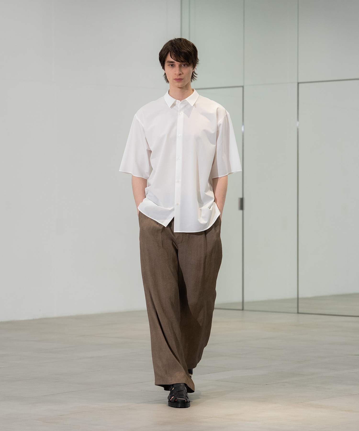 Fade Linen ワイドパンツ