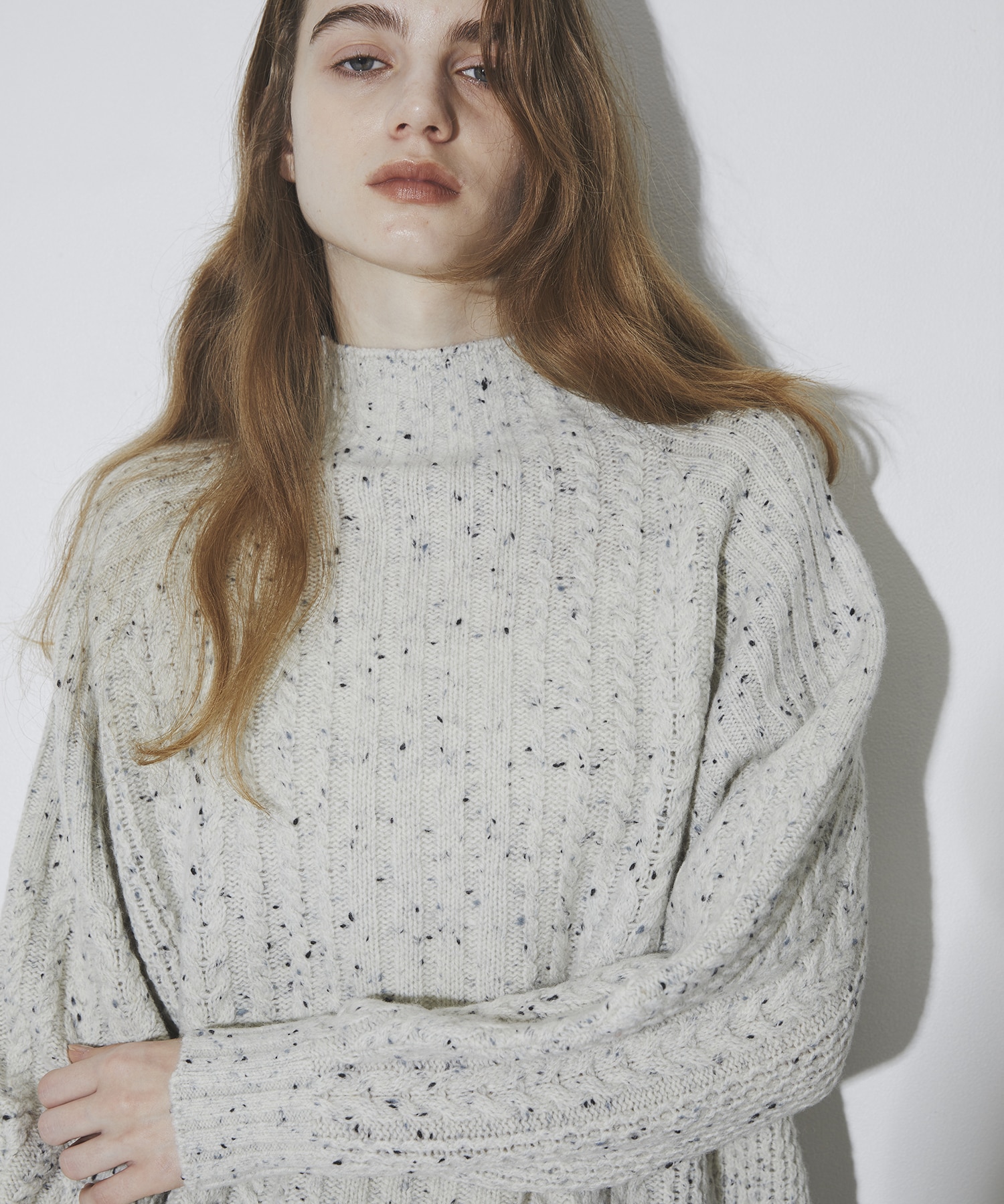 ランダムケーブルニット