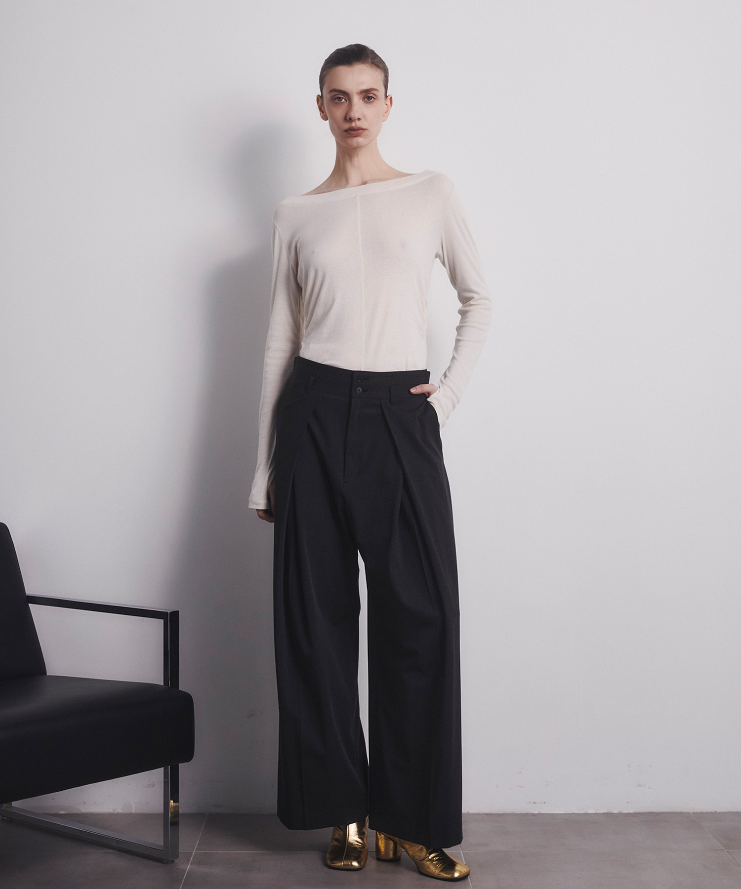 Belt Arranged Tuck Wide Pants