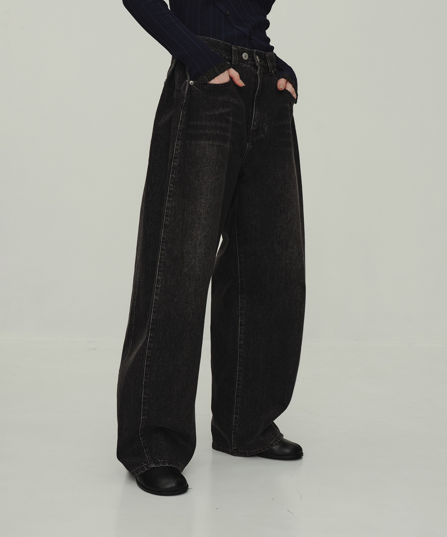 Barrel Denim Pants